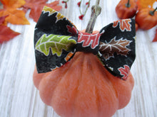 Load image into Gallery viewer, Harvest Leaf&#39;s Bow Tie
